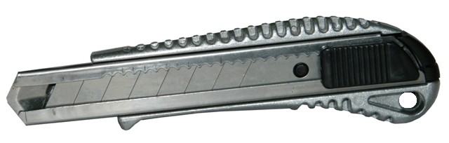 Ніж посиленний канцелярський HTOOLS 18мм метал. (17D128)
