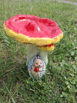 Ландшафт Їжак під грибом з яблучком 25*20 см (3367)